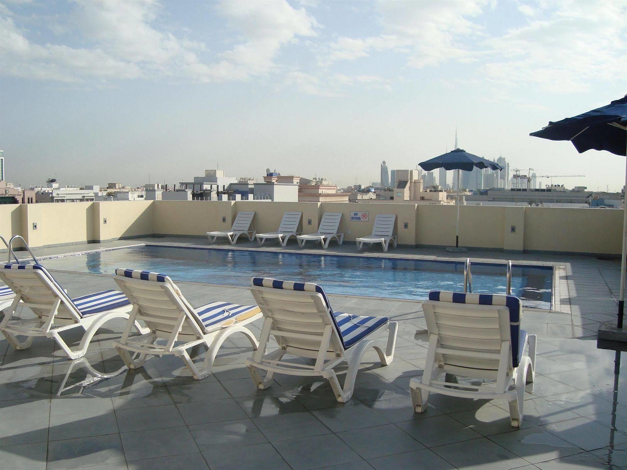 דובאי Royal Ascot Hotel Apartment - Kirklees 2 מראה חיצוני תמונה